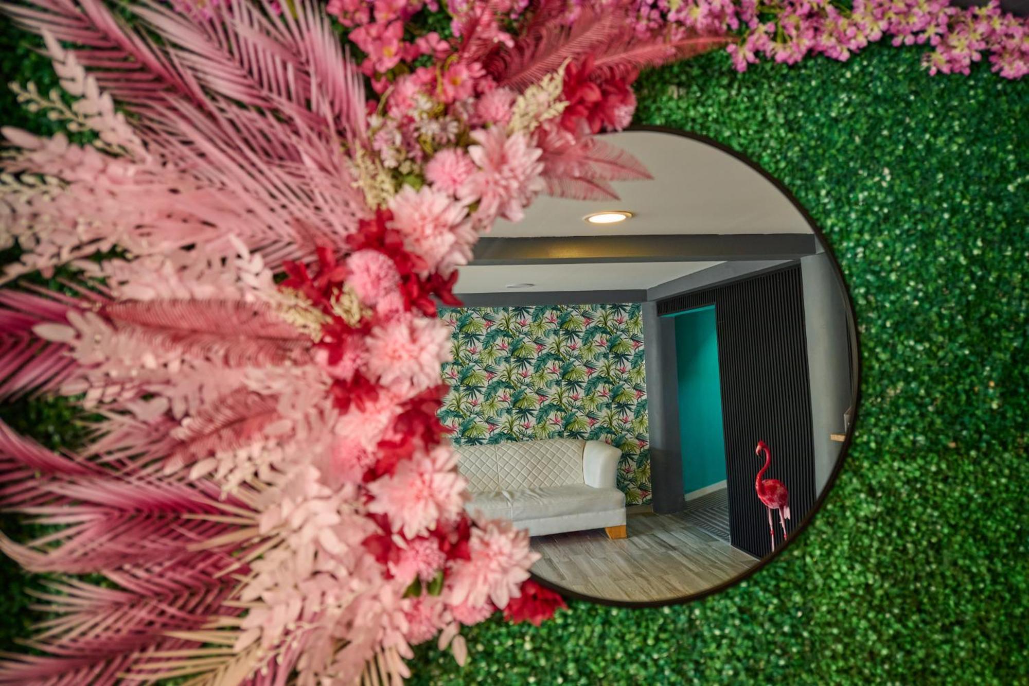 Central Boutique Hotel Oranjestad Dış mekan fotoğraf