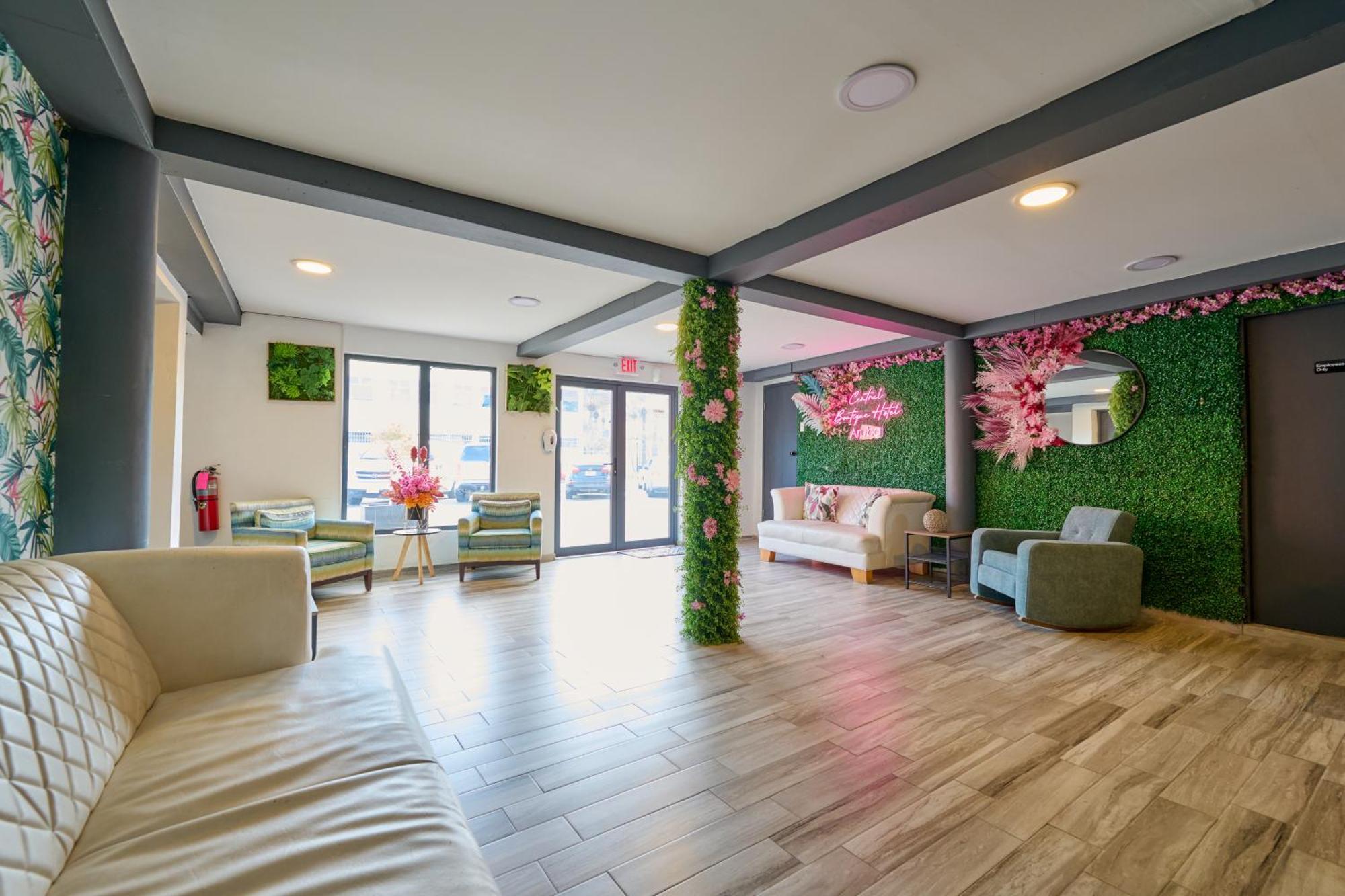 Central Boutique Hotel Oranjestad Dış mekan fotoğraf