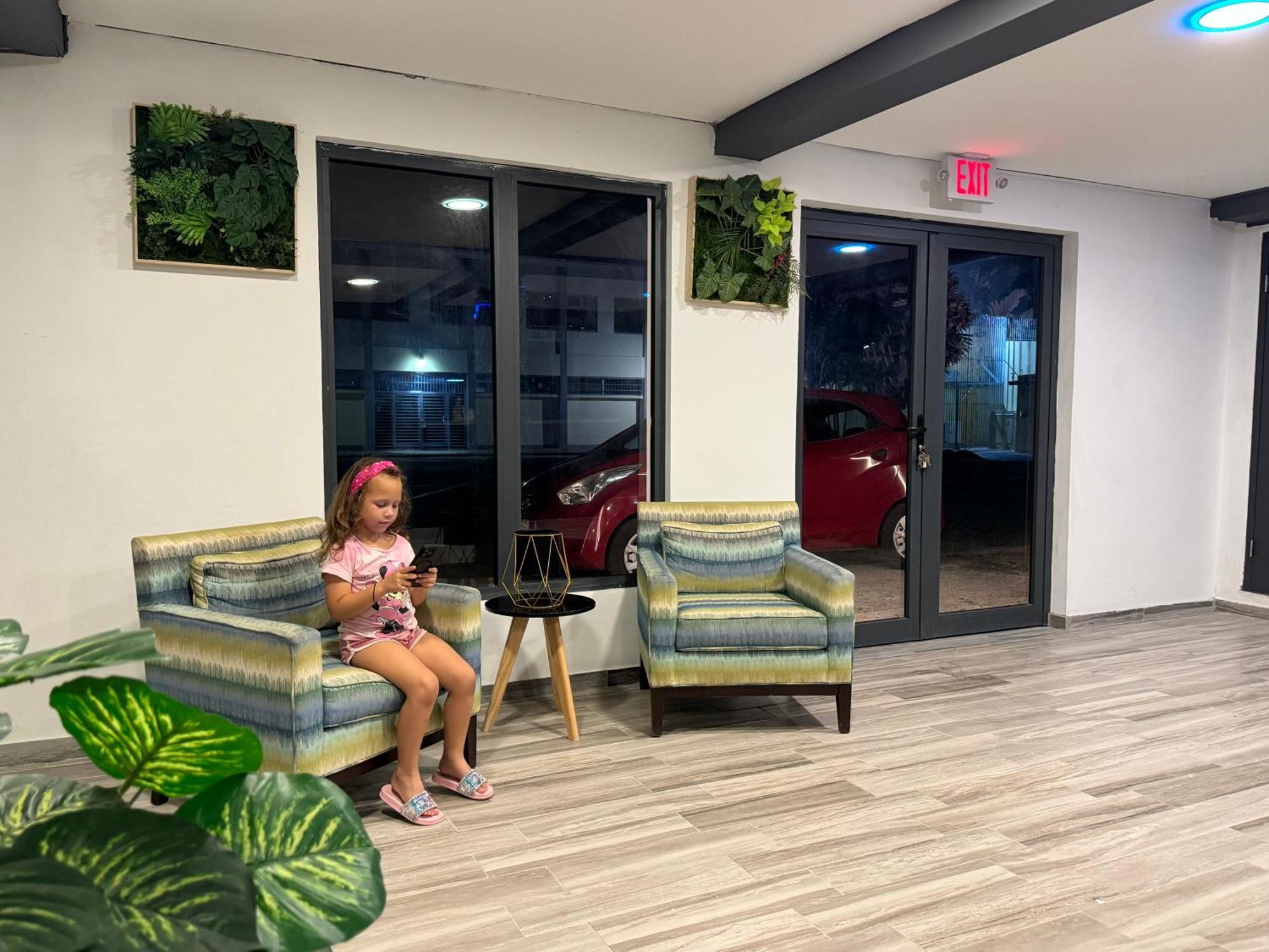 Central Boutique Hotel Oranjestad Dış mekan fotoğraf