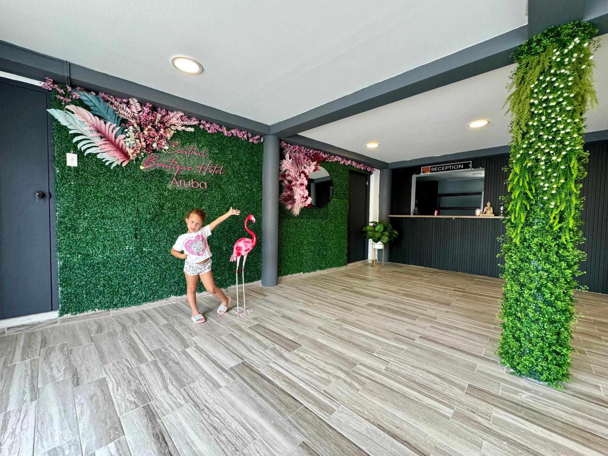 Central Boutique Hotel Oranjestad Dış mekan fotoğraf